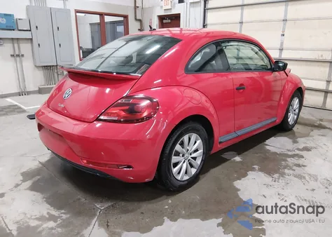 2018 Volkswagen Beetle 2.0T Coast/2.0T S из США, поврежденный, VIN 3VWFD7AT1JM707488